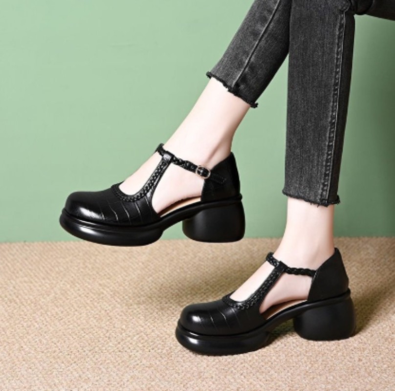 Women Black Croc‑Embossed Mary - Sandals ulasan dan harga